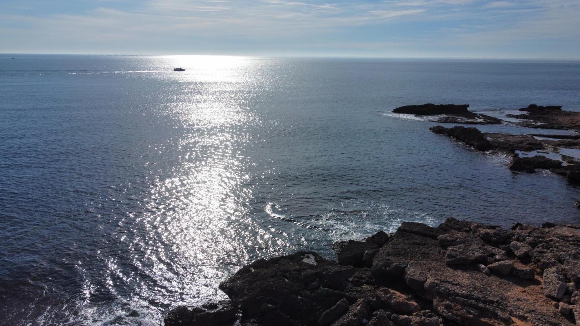 Precioso aprtamento en Rocas Doradas frente al mar L'Ametlla de Mar Exterior foto